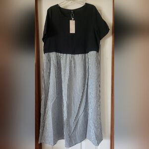 Emery Rose Black and White Striped Maxi Dress